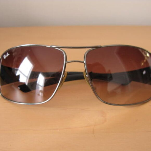 Women's Aviator Ray-Ban Sunglasses - Picture 1 of 5